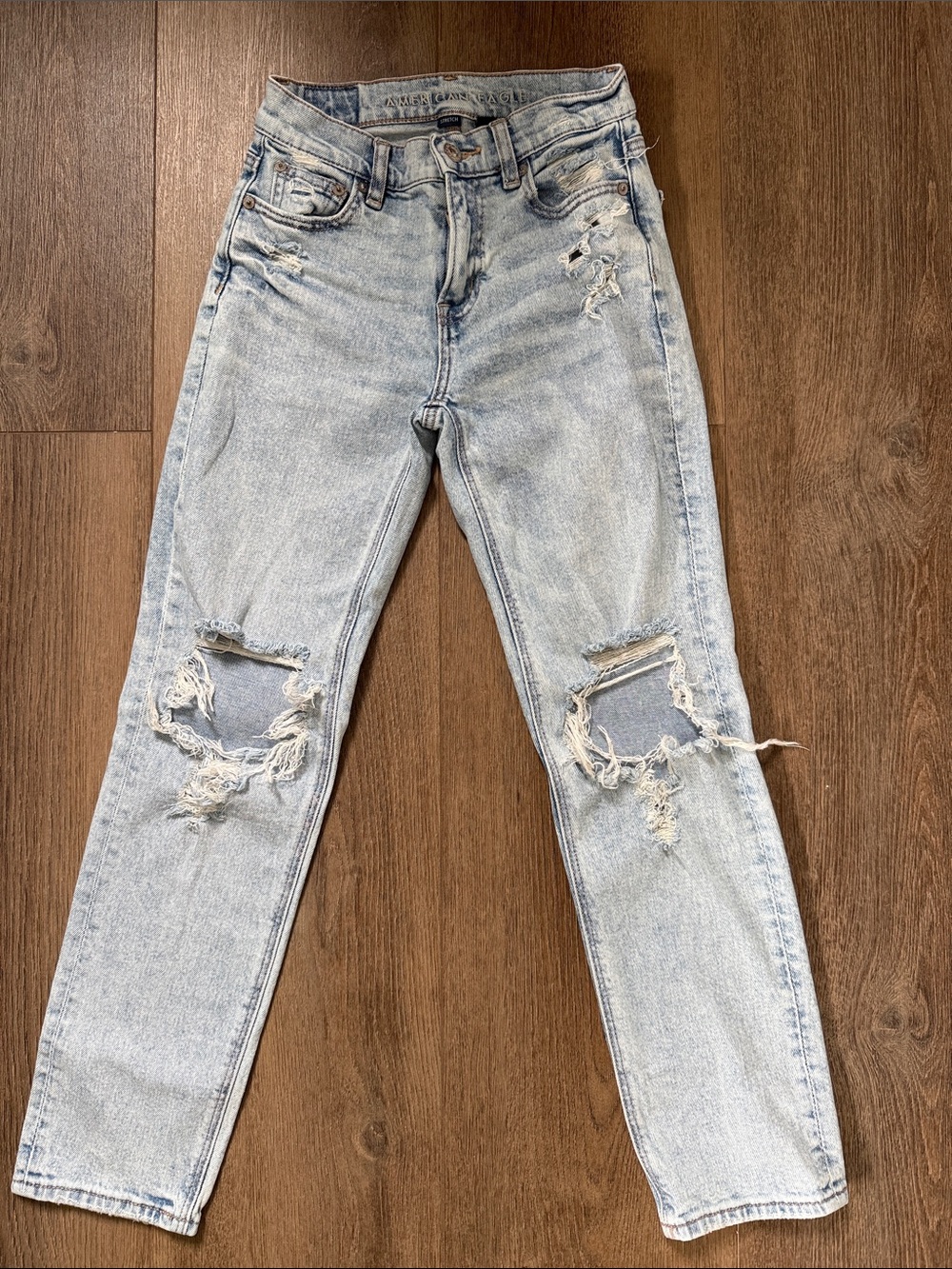 American Eagle Outfitters Light Wash Distressed Straight Leg Jeans